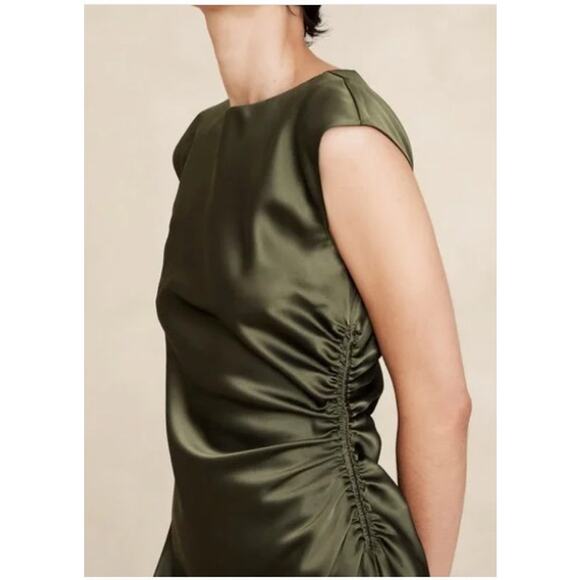 New NWT Banana Republic Olive Green Body Contour Flattering Dress Size - Picture 3 of 13